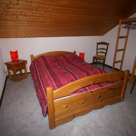Large And Cosy Chalet Beautiful Surroundings