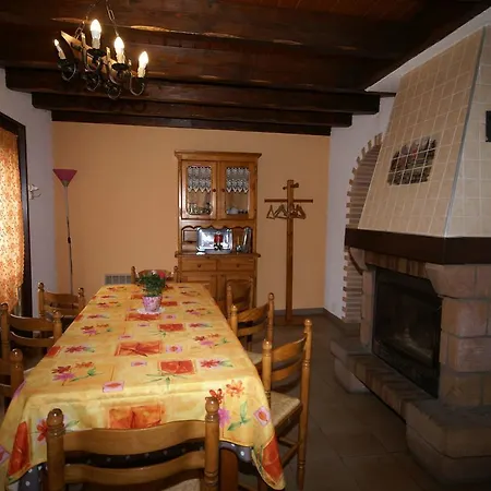 Large And Cosy Chalet Beautiful Surroundings شاليه Gerbépal